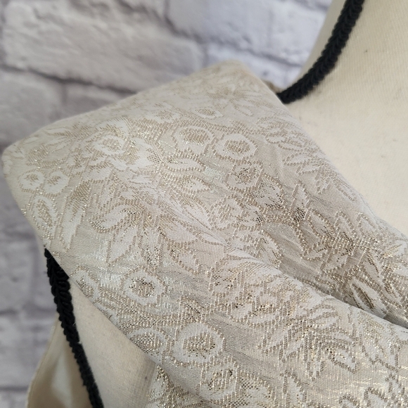 Tahari Dress Cream And Gold Brocade Sleeveless Foldover Round Neckline Size 6 - Picture 5 of 11